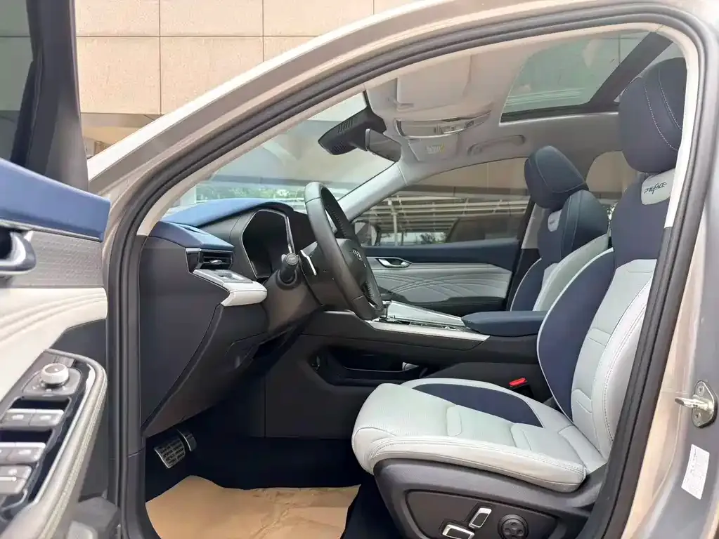 Geely Xingrui 2021 из CN, фото 8