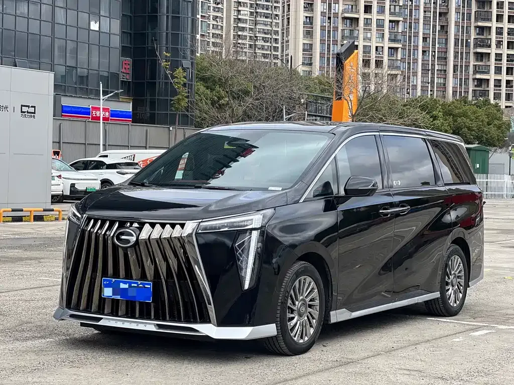 GAC Motor Trumpchi M8 — фото 1