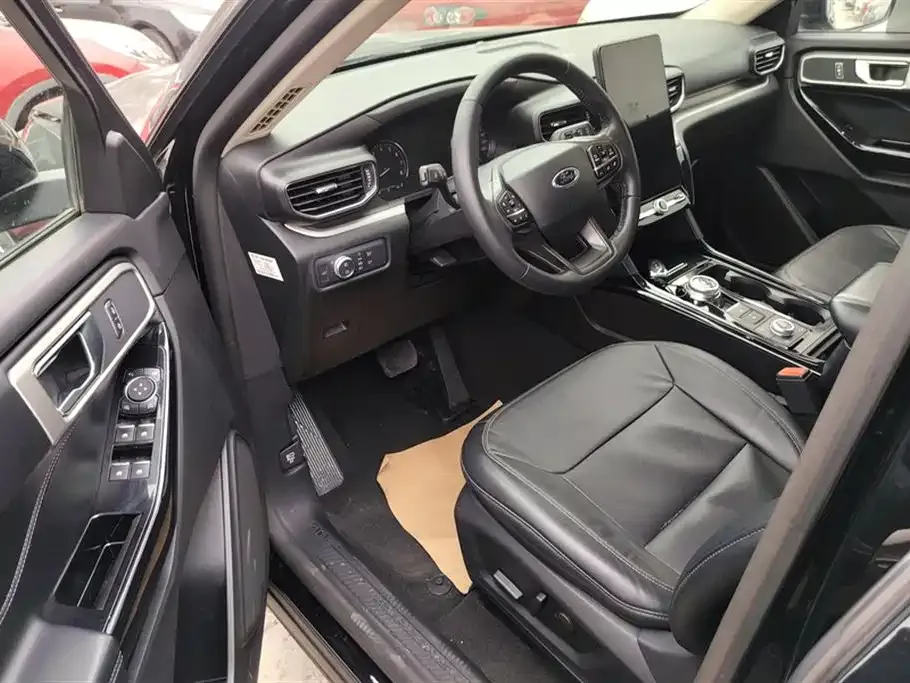Ford Explorer 2021 из CN, фото 6