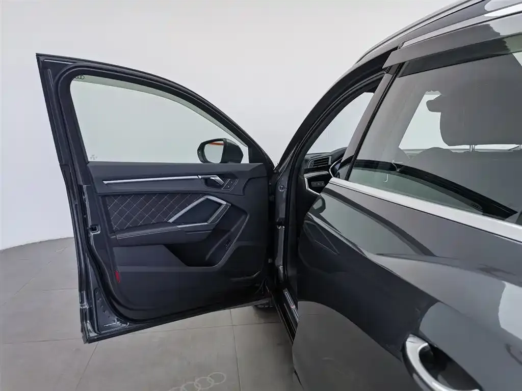 Audi Q3 2025 из CN, фото 6