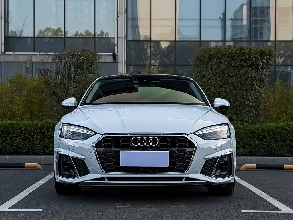 Audi A5 (Import) — фото 2