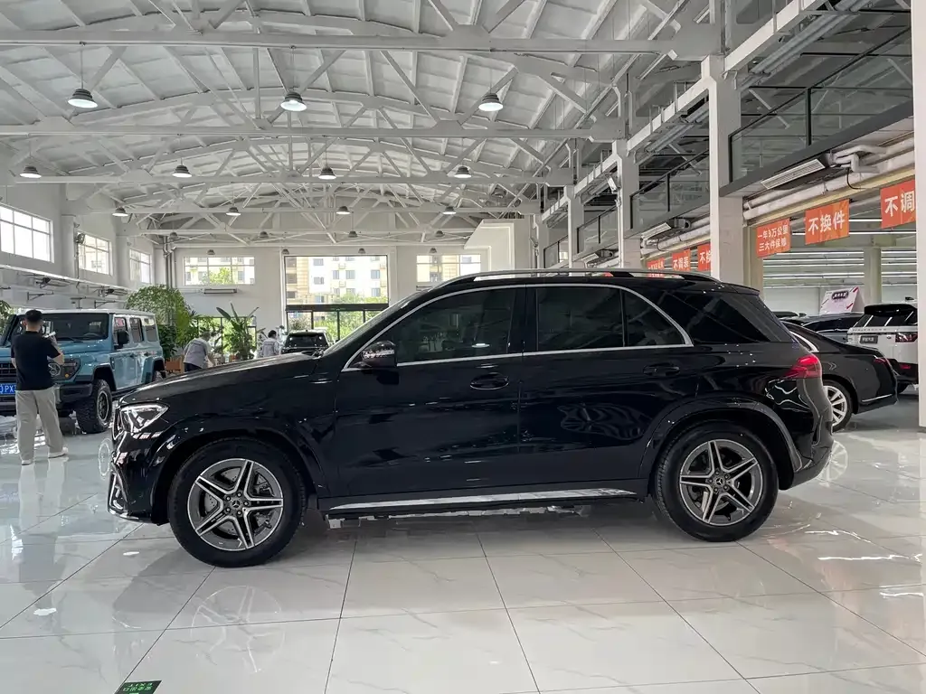 Mercedes-Benz GLE — фото 9