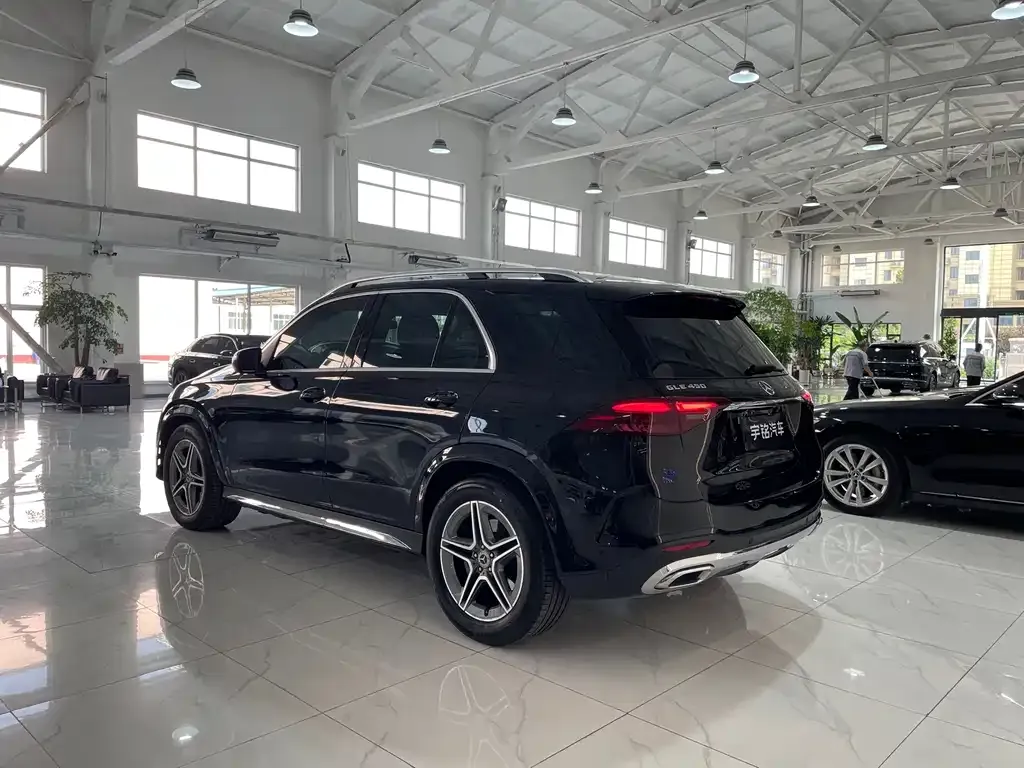 Mercedes-Benz GLE — фото 6
