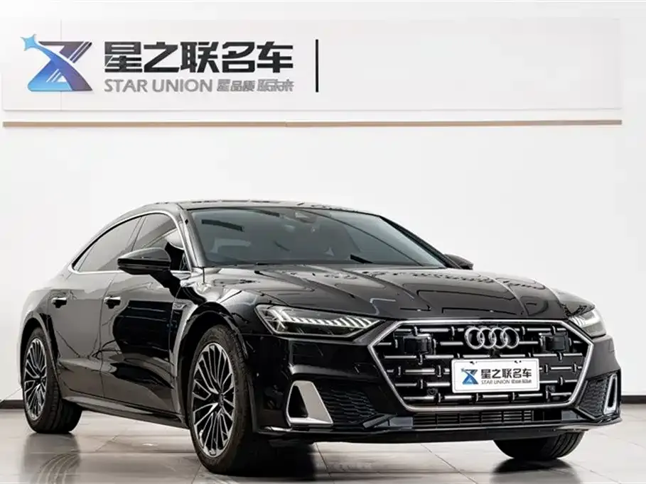 Audi A7L — фото 9