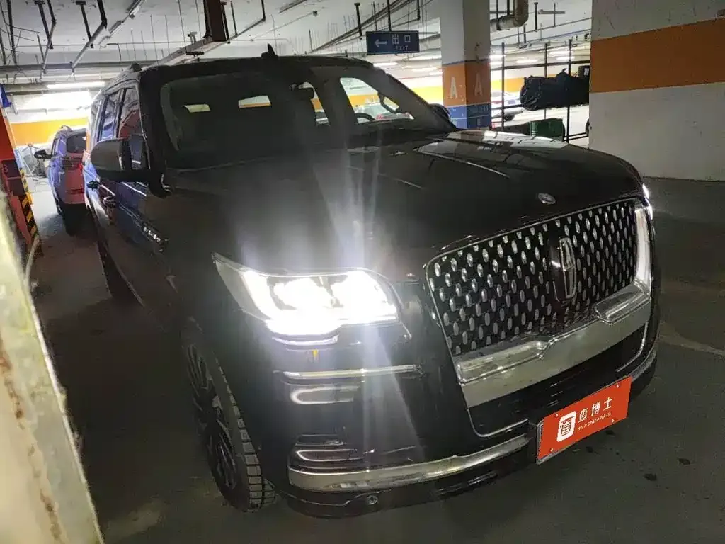 Lincoln Navigator One 2023 из CN, фото 1