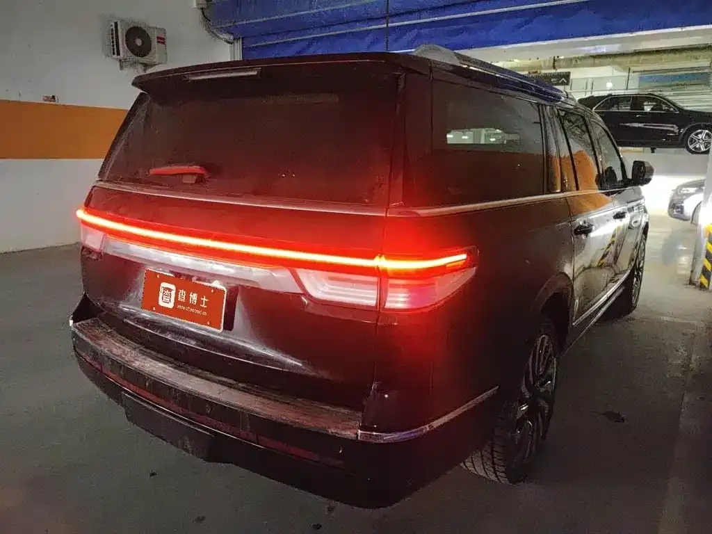 Lincoln Navigator One 2023 из CN, фото 6