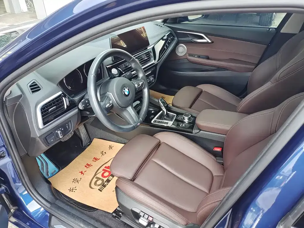 BMW 1 Series 2023 из CN, фото 4