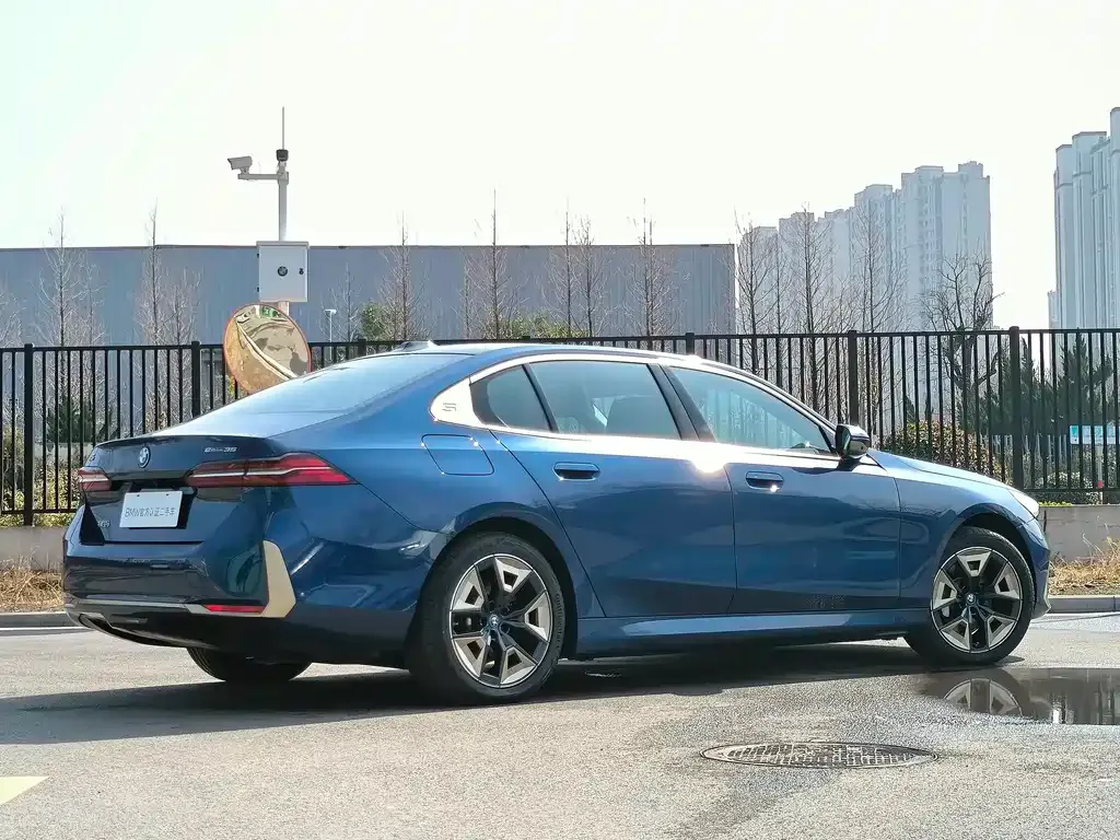 BMW i5 2024 из CN, фото 8