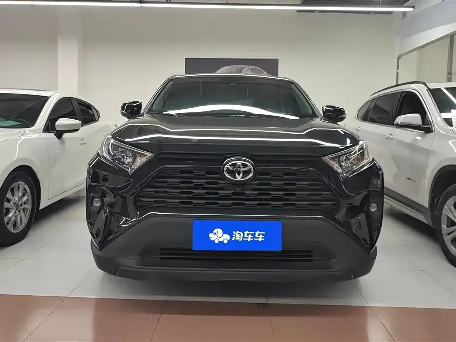 Toyota RAV4 2024 из CN, фото 5