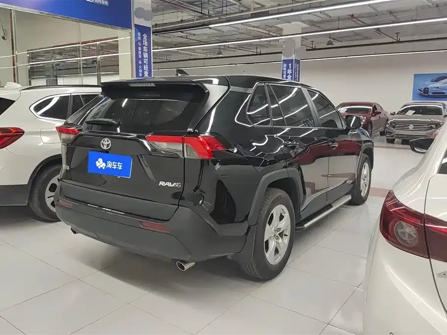Toyota RAV4 2024 из CN, фото 10