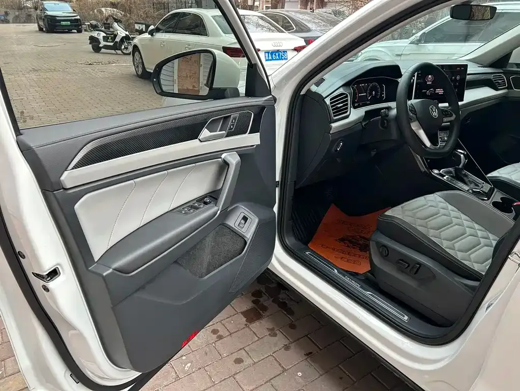 Volkswagen Tayron — фото 3