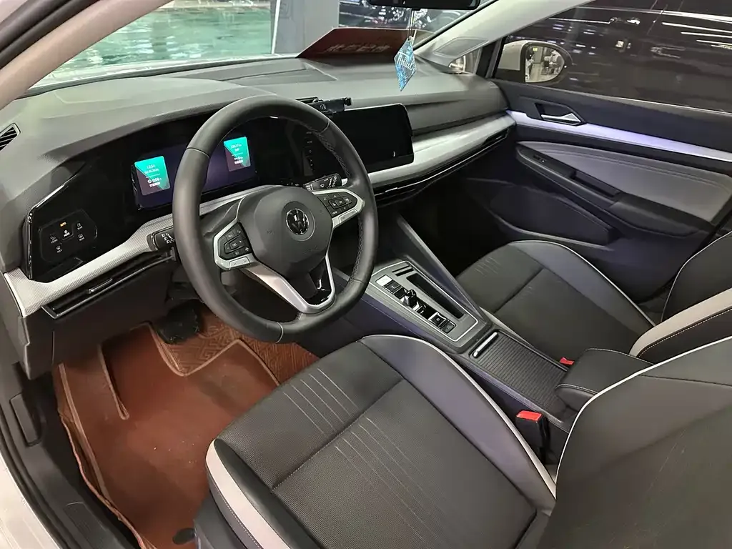 Volkswagen Golf 2022 из CN, фото 5