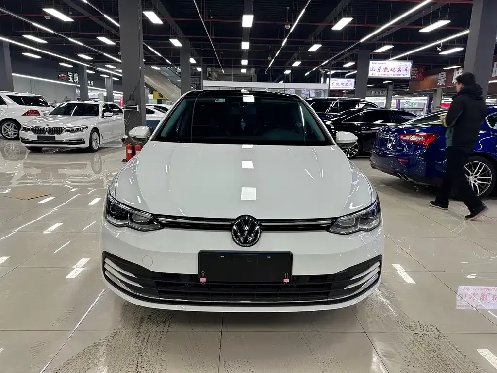 Volkswagen Golf 2022 из CN, фото 3