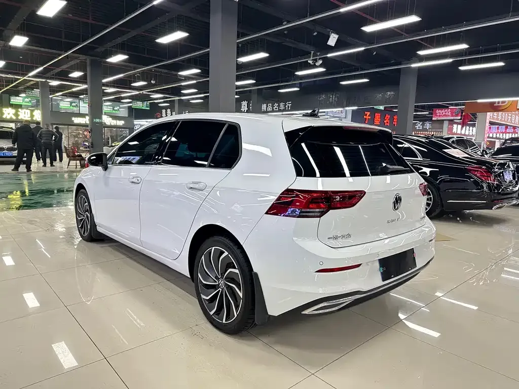 Volkswagen Golf 2022 из CN, фото 6