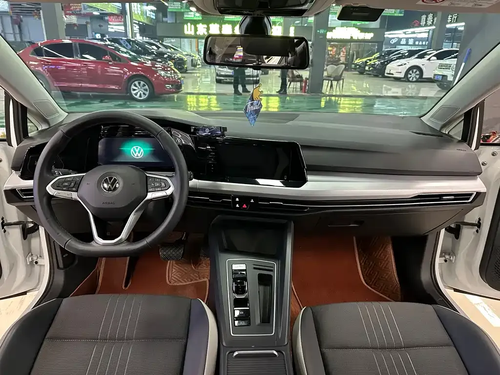 Volkswagen Golf 2022 из CN, фото 8