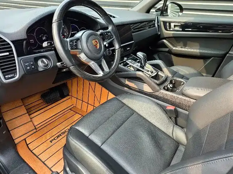 Porsche Cayenne Hybrid — фото 10