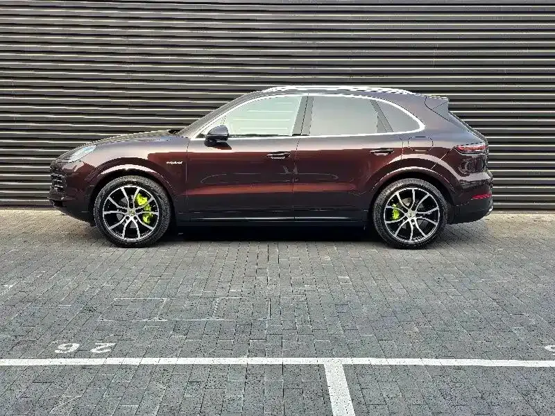 Porsche Cayenne Hybrid — фото 8