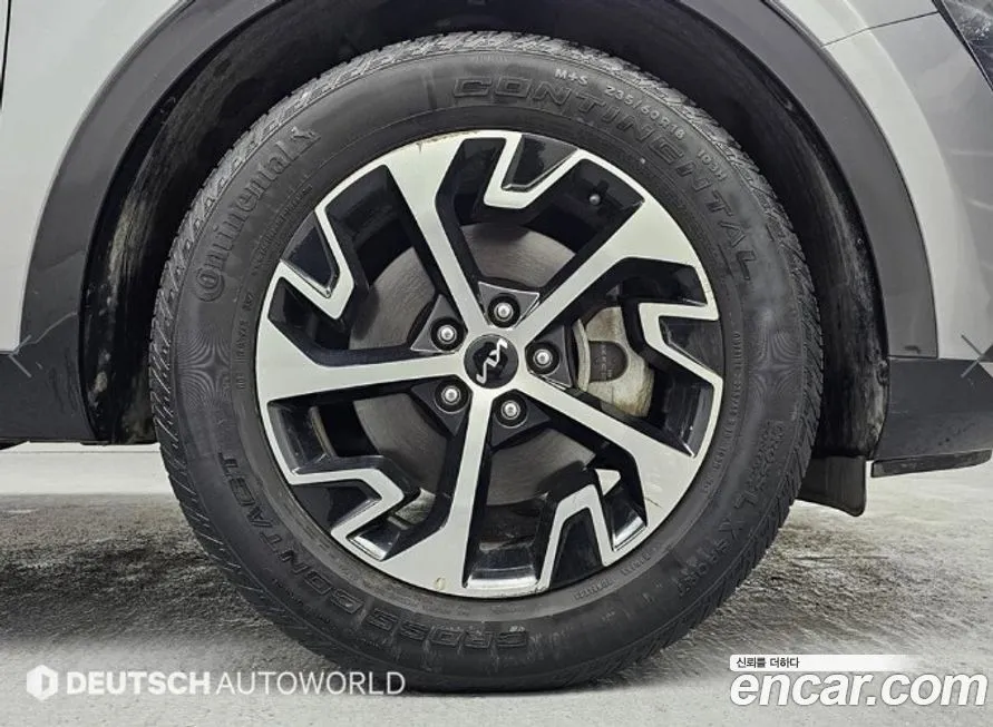 Kia Sportage — фото 8