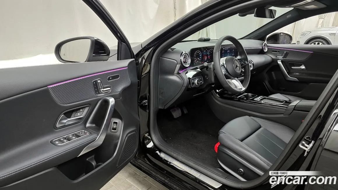 Mercedes-Benz A-Class 2025 из KR, фото 2