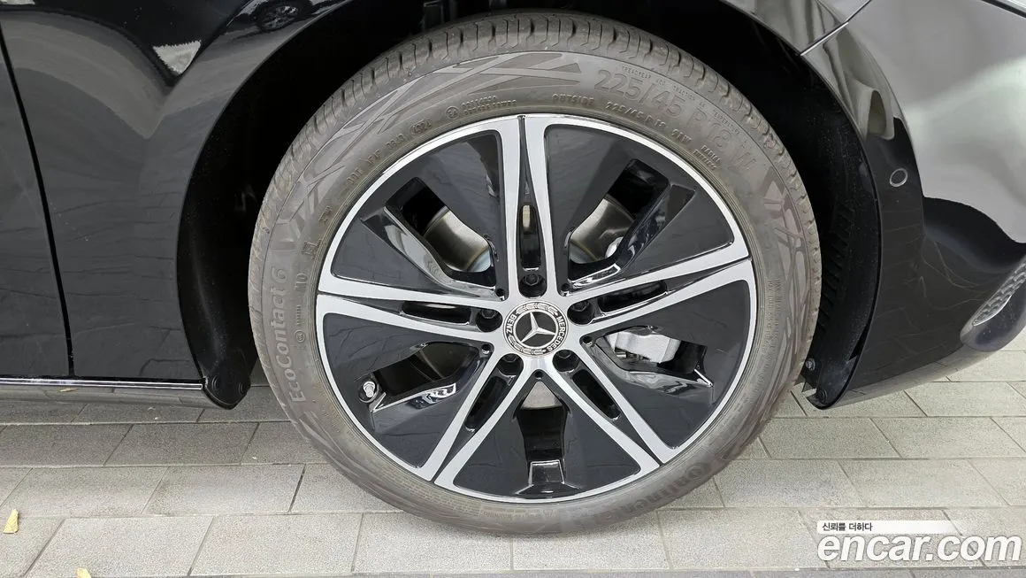 Mercedes-Benz A-Class 2025 из KR, фото 8