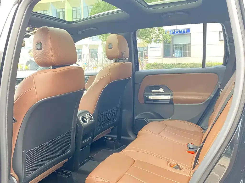 Mercedes-Benz GLB 2023 из CN, фото 2