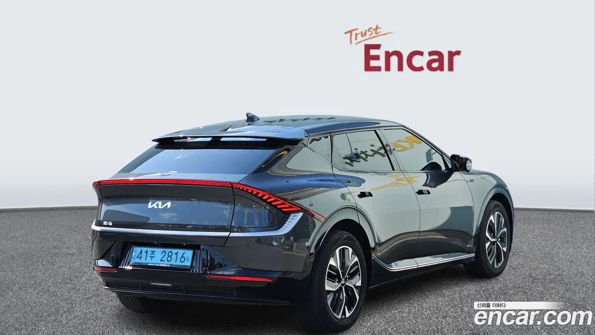Kia EV6 — фото 6