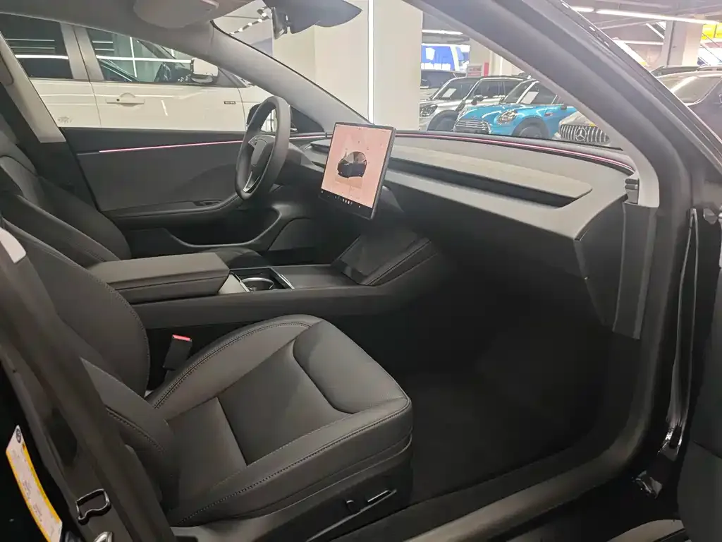 Tesla Model 3 — фото 6