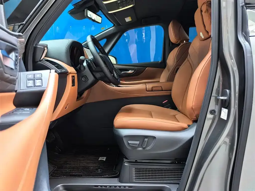 Toyota Alphard 2026 из CN, фото 9