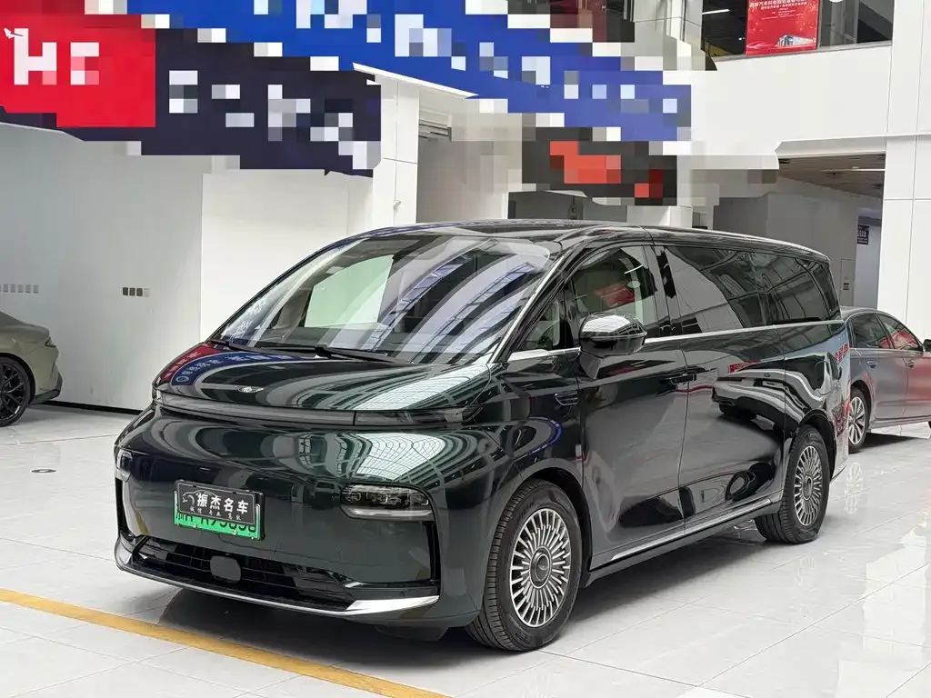 Geely Yizhen L380