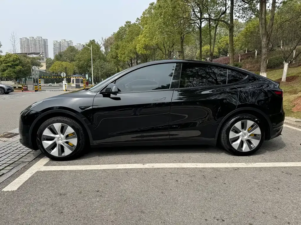 Tesla Model Y 2022 из CN, фото 10