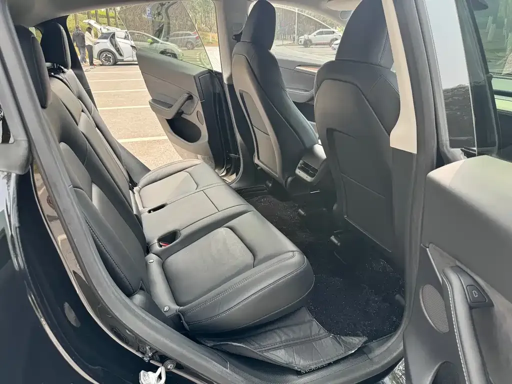 Tesla Model Y 2022 из CN, фото 5