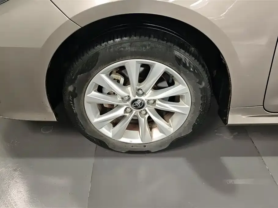 Toyota Corolla 2023 из CN, фото 9