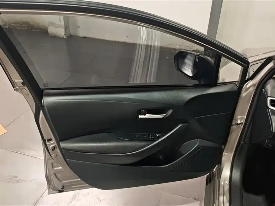 Toyota Corolla 2023 из CN, фото 8