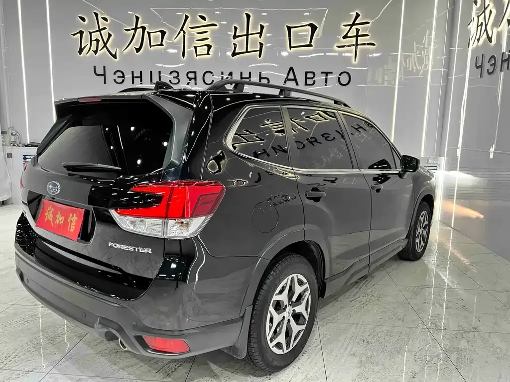 Subaru Forester — фото 2