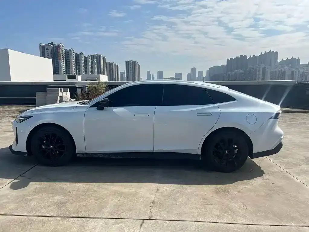 Changan UNI-V — фото 10