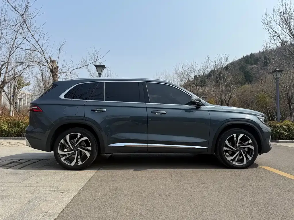 Geely Xingyue L — фото 10