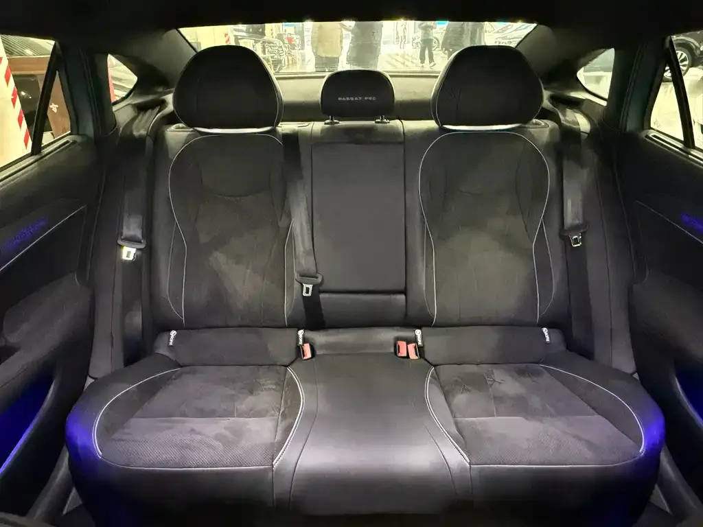 Volkswagen Passat — фото 6