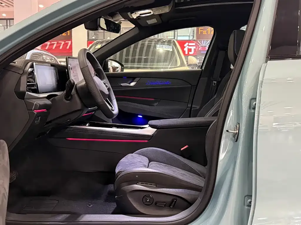 Volkswagen Passat — фото 2
