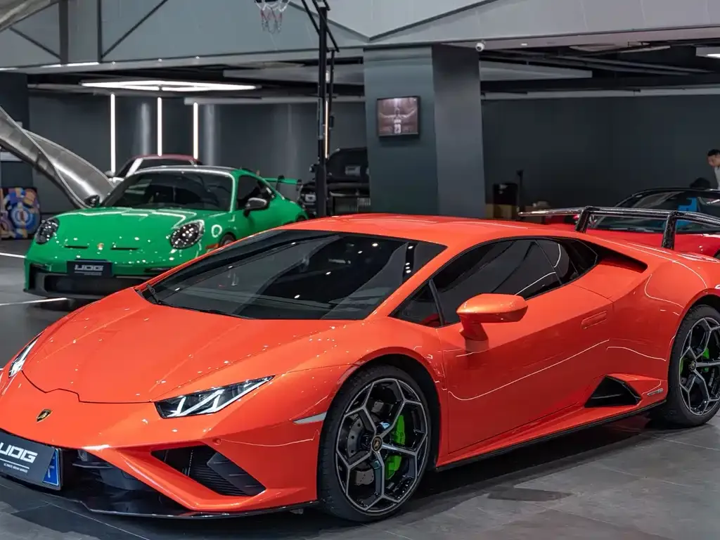 Lamborghini Huracan — фото 1