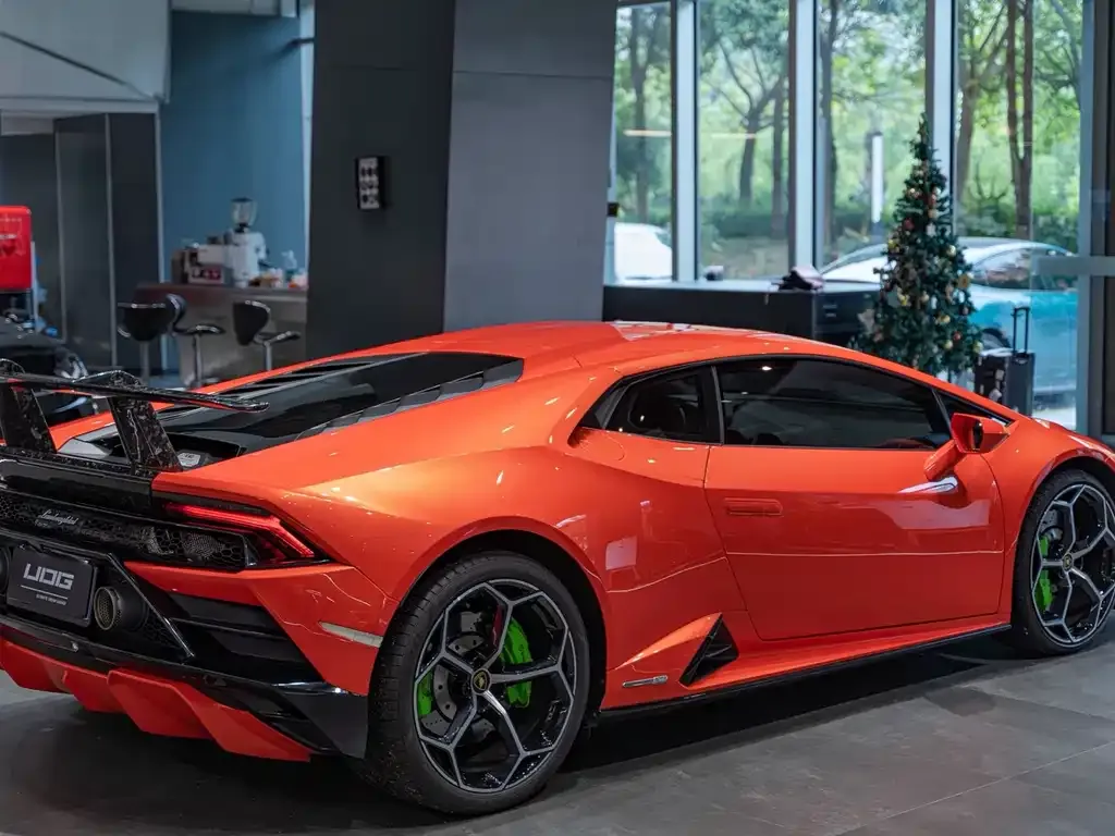 Lamborghini Huracan — фото 10