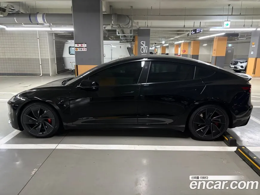 Tesla Model 3 2024 из KR, фото 5