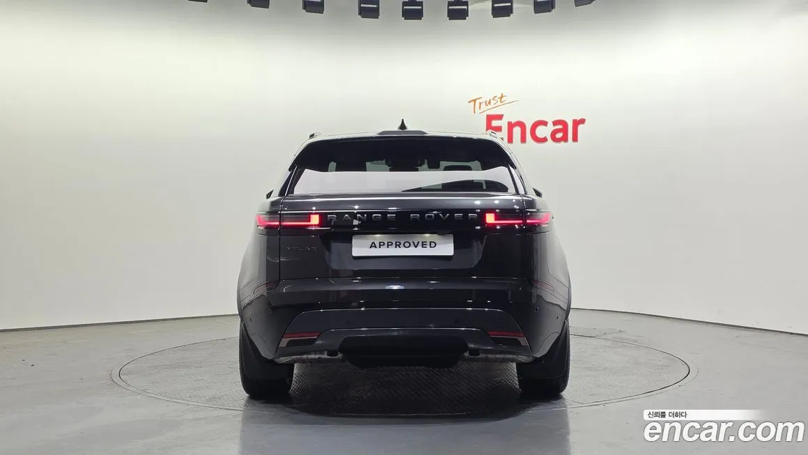 Land Rover Range Rover Velar 2025 из KR, фото 3