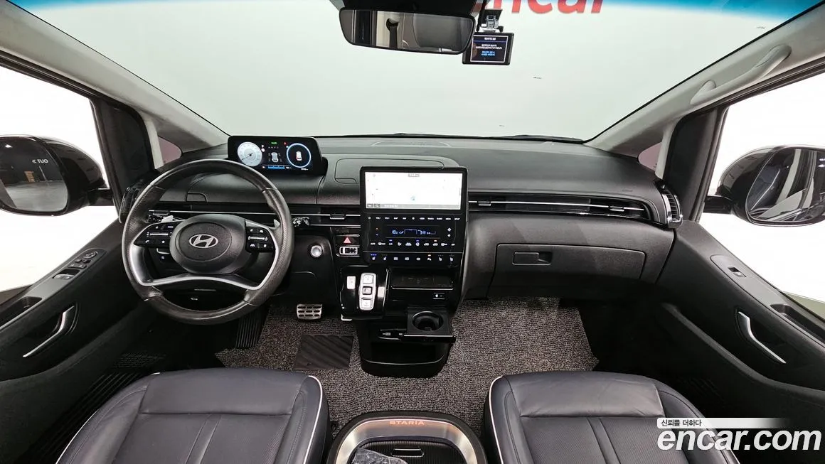 Hyundai Staria — фото 2