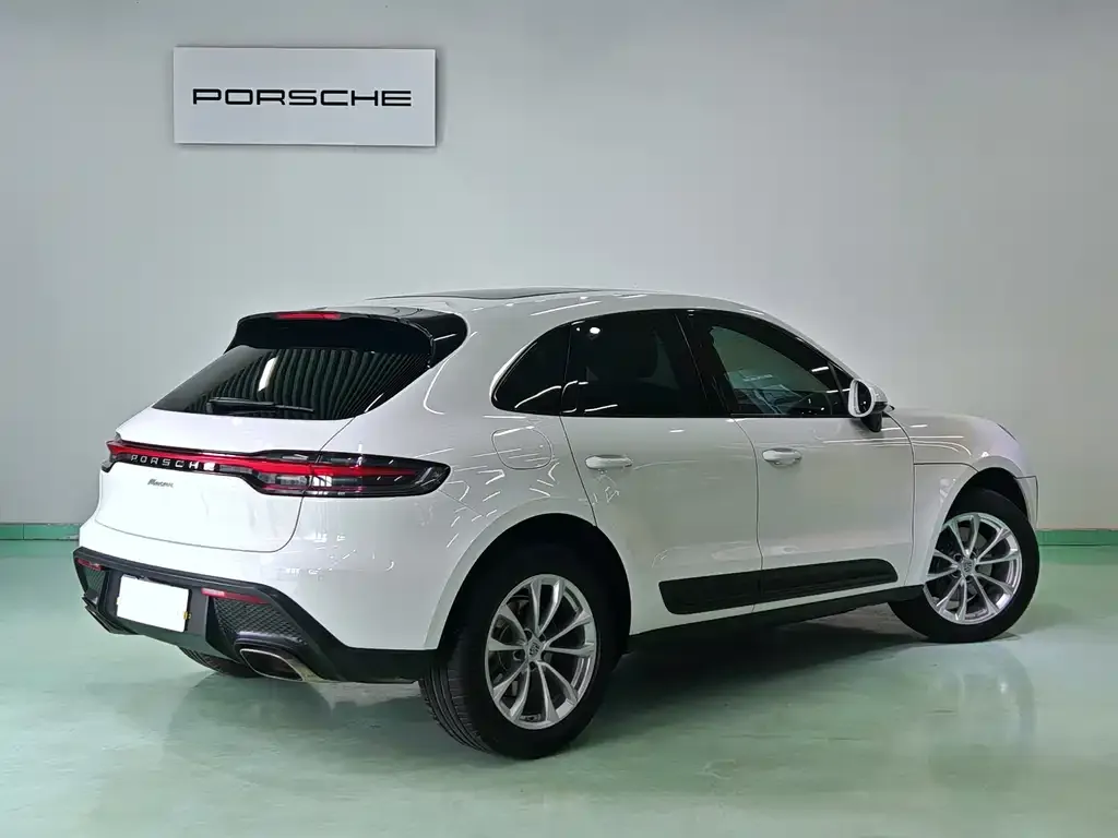 Porsche Macan — фото 7