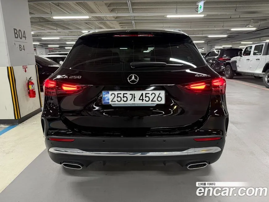 Mercedes-Benz GLA-Class — фото 5