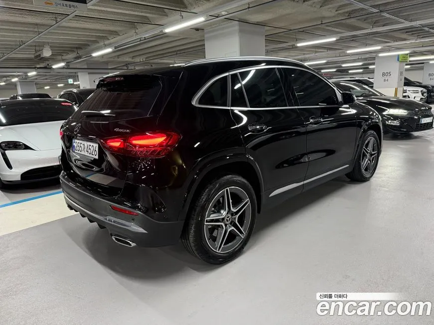 Mercedes-Benz GLA-Class — фото 10