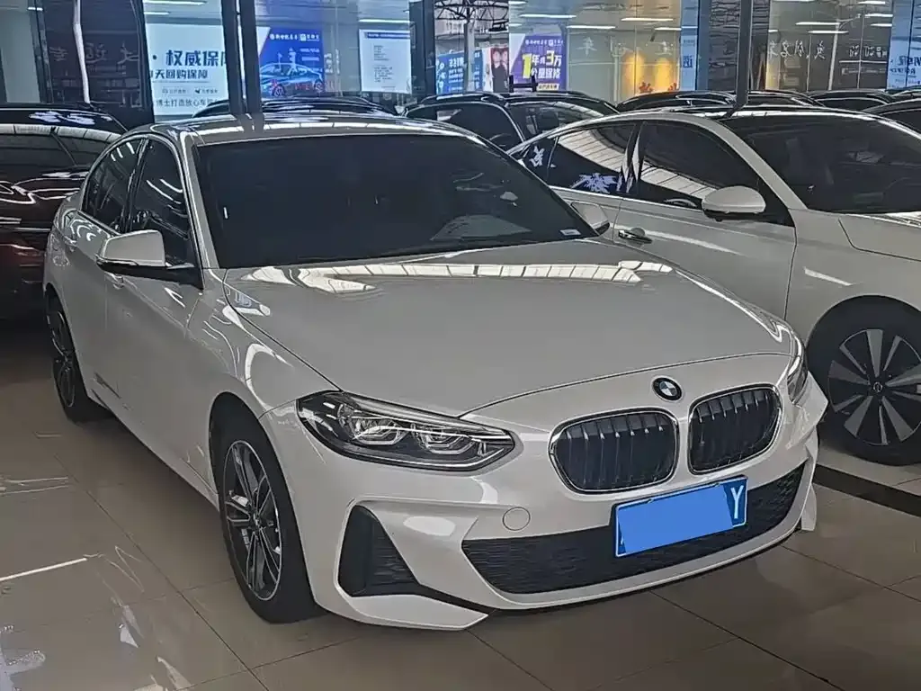 BMW 1 Series — фото 1