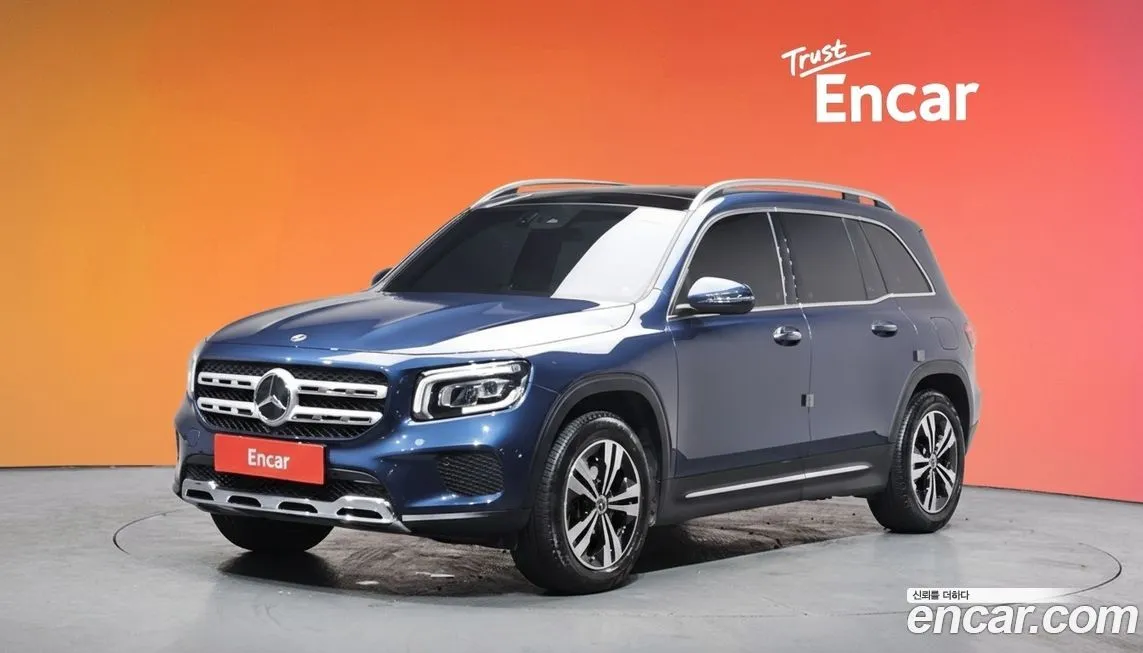 Mercedes-Benz GLB-Class — фото 1