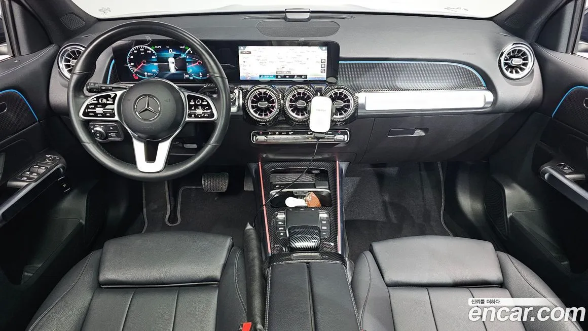 Mercedes-Benz GLB-Class — фото 10