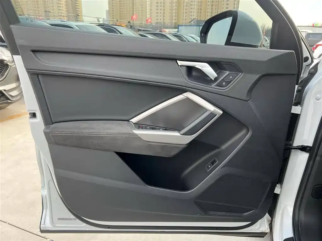 Audi Q3 2022 из CN, фото 7